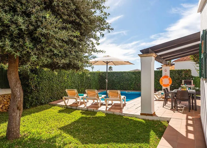 Nuria Bosch Cala'N Bosch (Menorca)