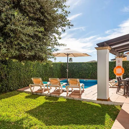 Nuria Bosch 칼란 보쉬